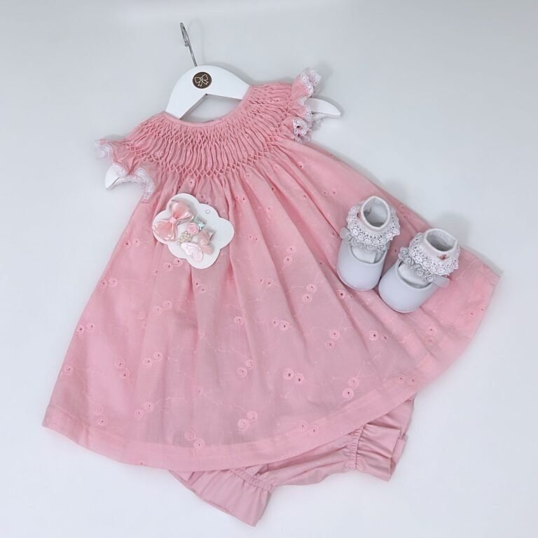 Vestido Casa de Abelha em Cambraia Rosa