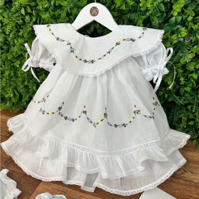 Vestido Batizado Melissa Bordado Floral com Calcinha