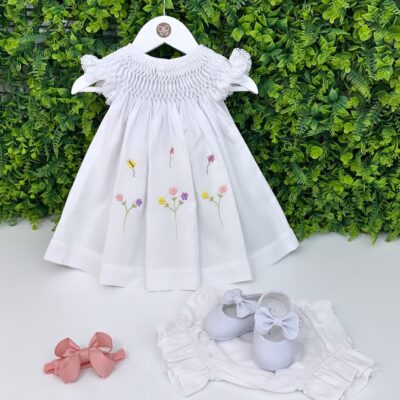 Vestido Casa de Abelha Branco Bordado Jardim