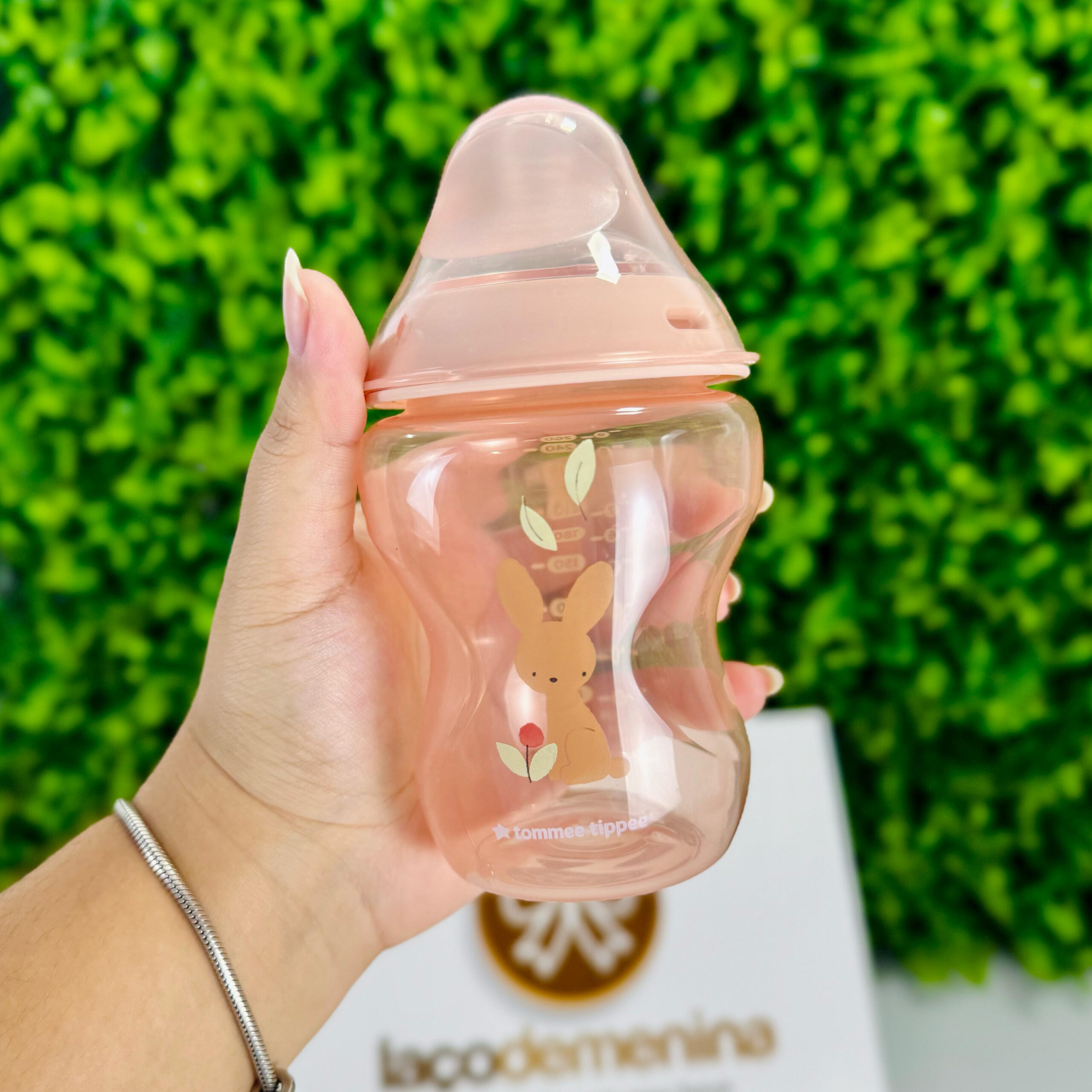 Mamadeira Tommee Tippee® Rose 260 ml