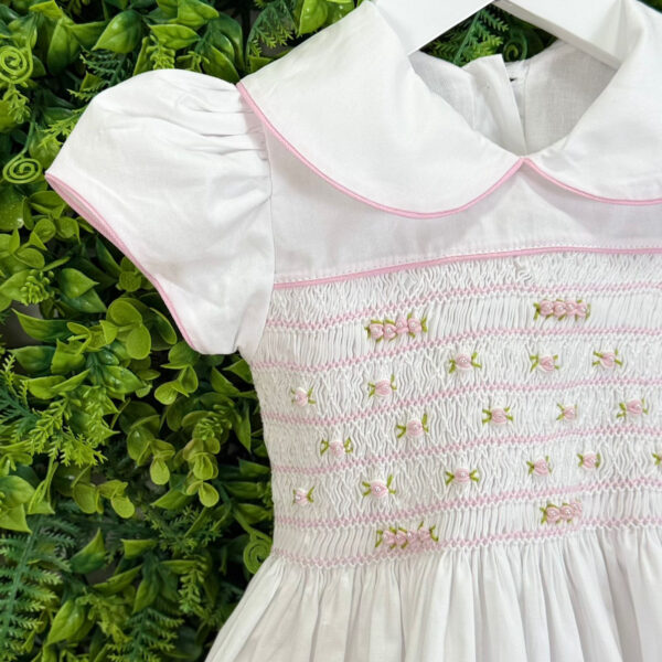 Vestido Ponto Smock Branco Rococó Rosa - Imagem 3