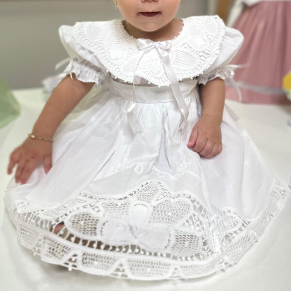 Vestido Cambraia com Gola e Barra em Renda - Imagem 3