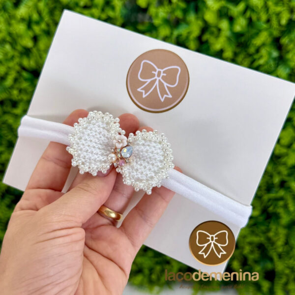 Tiara de Bebê Tricot com Pérolas e Cristais - Imagem 2