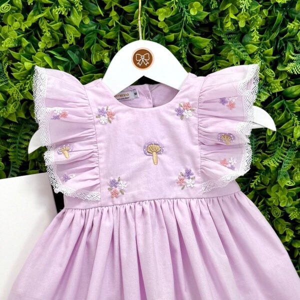 Vestido Duda Lavanda Bordado com Flores e Cogumelos — imagem 2