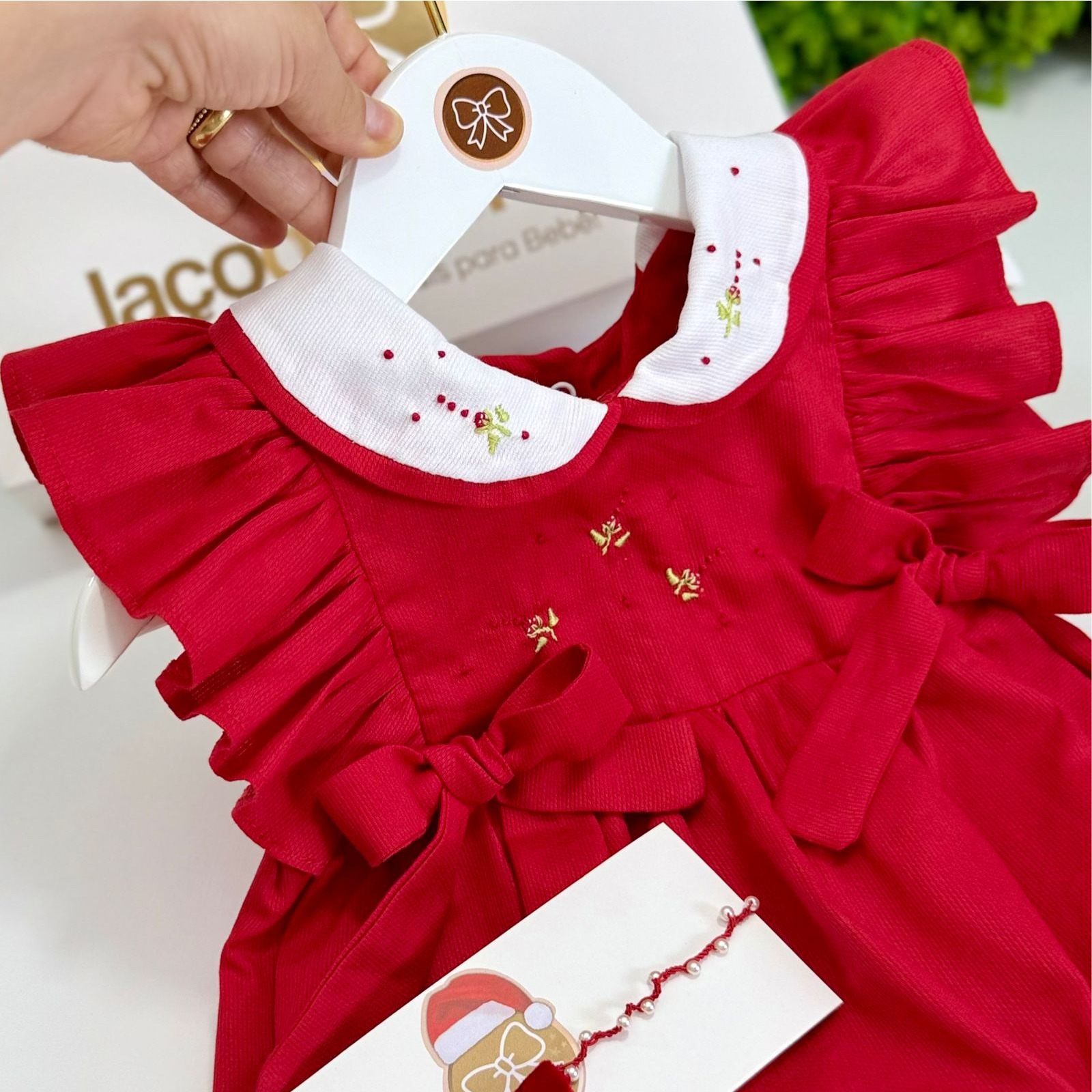 Pimpão Vermelho Bordado Moranguinhos - Imagem 2