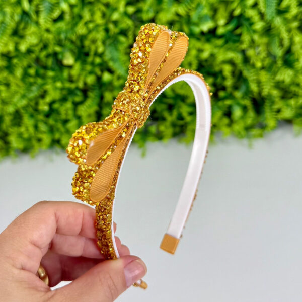 Tiara Arco Dourada Laço Pedraria - Imagem 2
