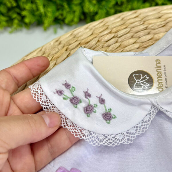 Body Bordado Rococó com Calça Lavanda - Imagem 2