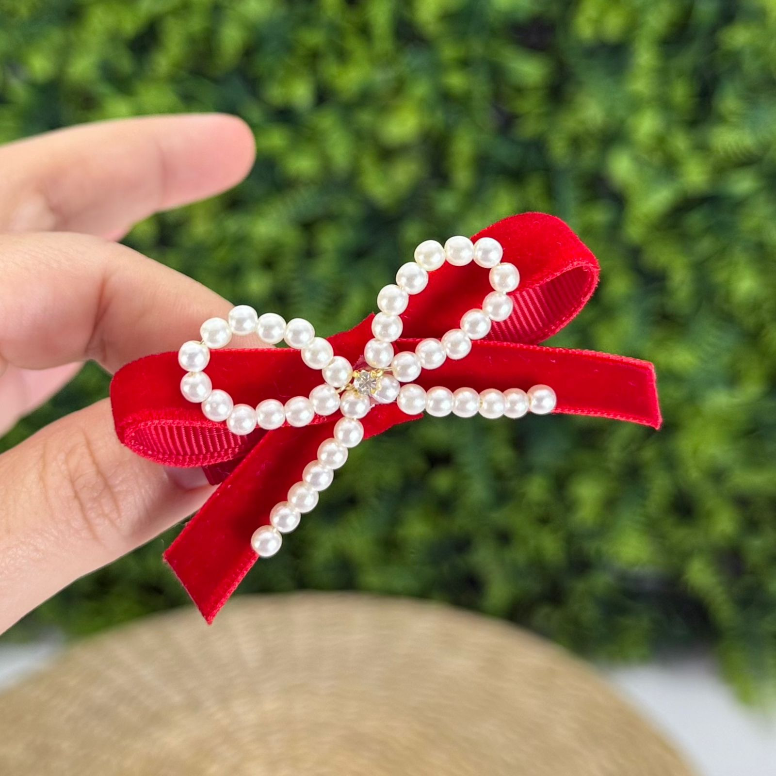 Laço Nina no Bico de Pato Vermelho