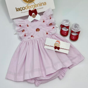 Vestido Duda Lavanda Bordado com Flores e Cogumelos Vermelhos