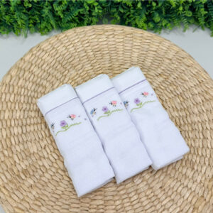 Kit com Fralda de Ombro Bordado Jardim