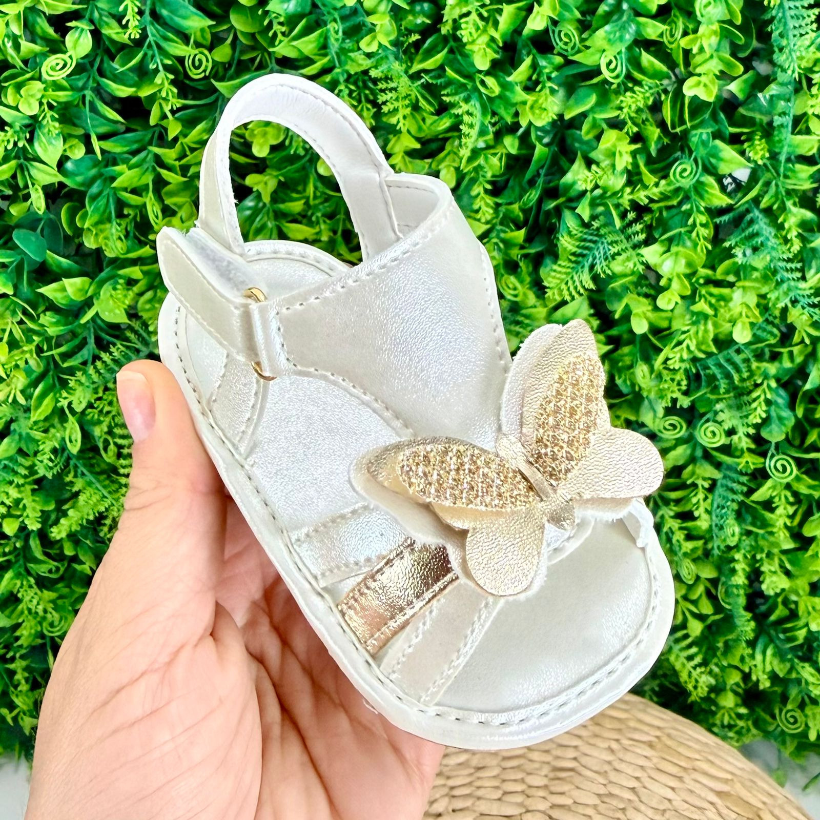 Sandália Butterfly Dourada - Imagem 2