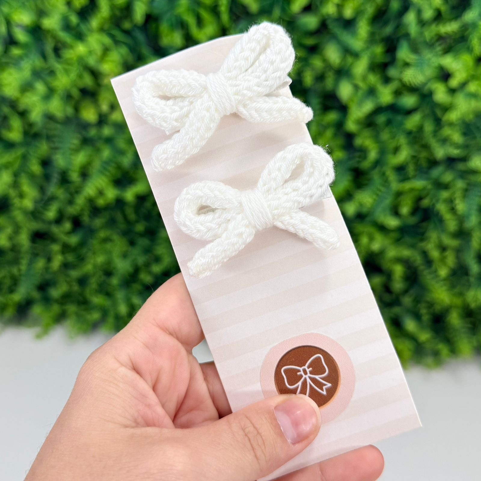 Laço La Belle no Bico de Pato Branco