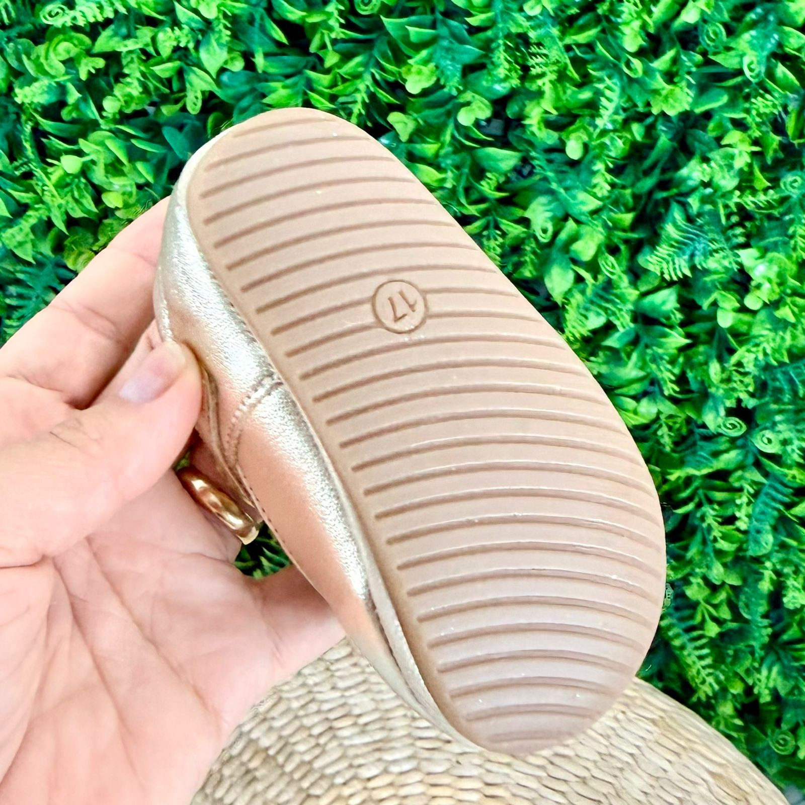 Sapatinho Gold Love - Imagem 3