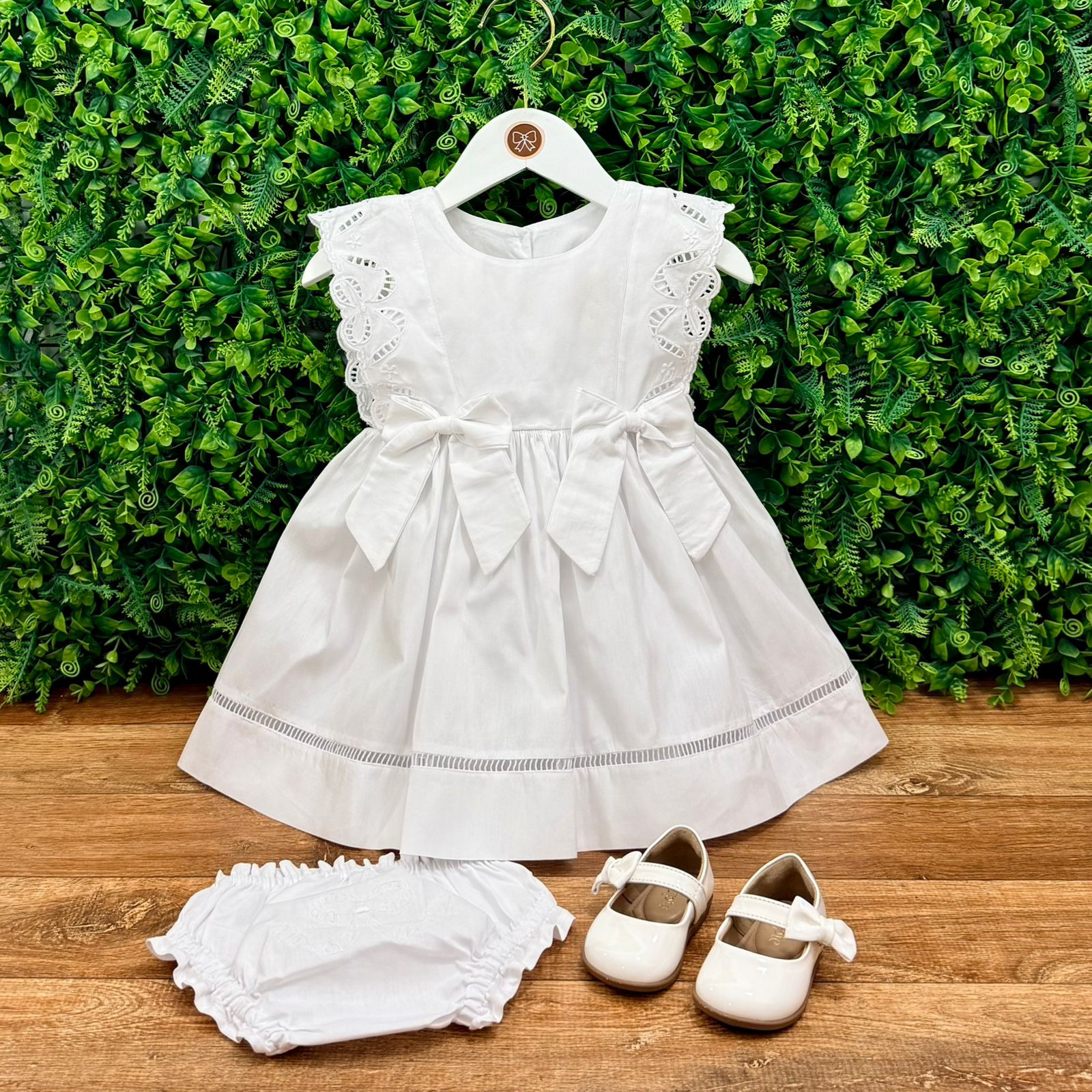 Vestido Branco Bordado Richelieu