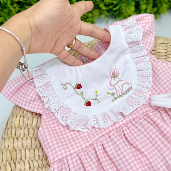 Pimpão Xadrez Rosa Bordado Manual Coelhinha — imagem 2