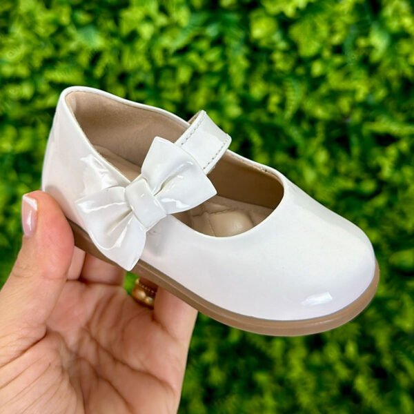 Sapatinho Lupie® Verniz Branco — imagem 1