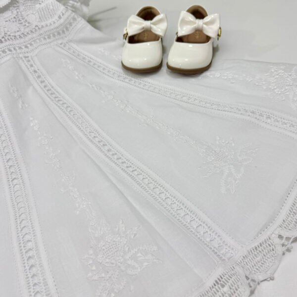 Vestido Batismo Nesga Fina — imagem 3