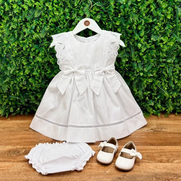 Vestido Branco Bordado Richelieu — imagem 1