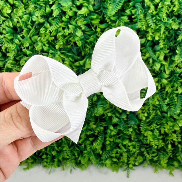 Laço no Bico de Pato Boutique Branco — imagem 1