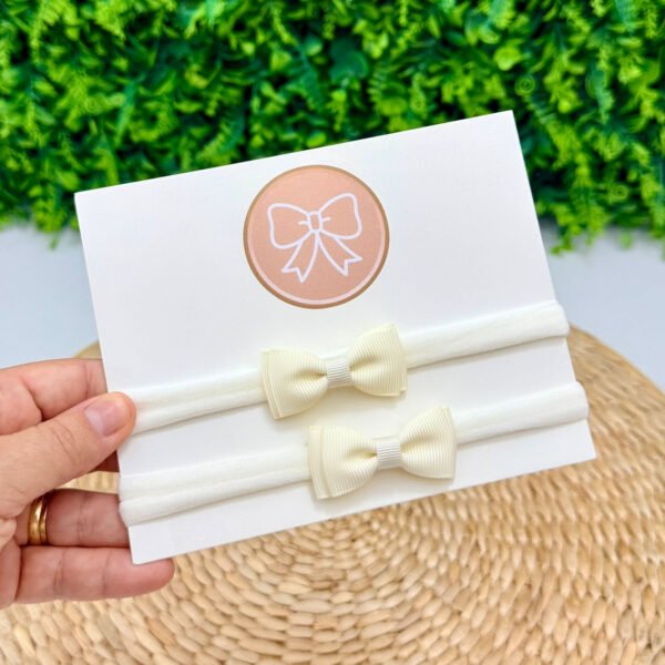 Tiara na Faixinha Sara Off-White — imagem 1