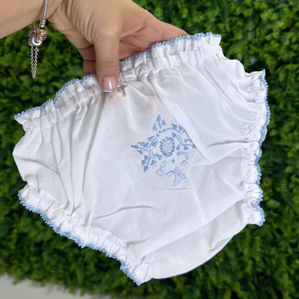 Calcinha Cambraia Bordado Manual Azul — imagem 1