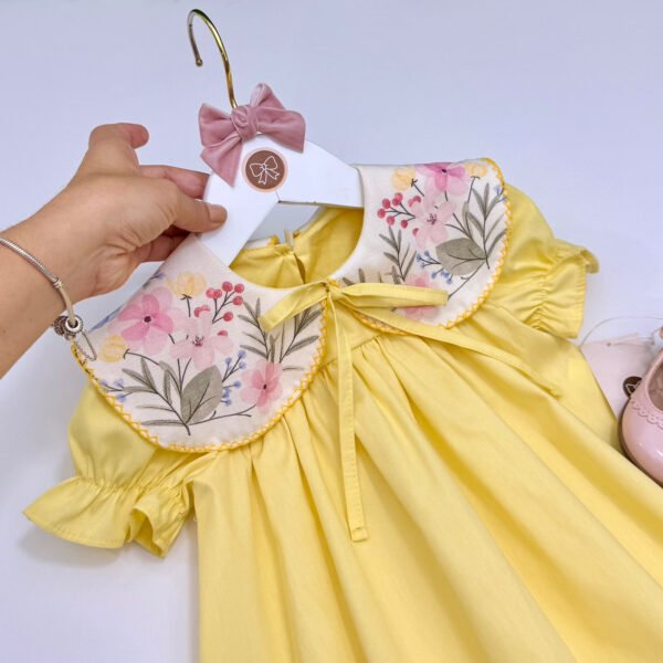 Vestido Luna Amarelo Golinha Floral — imagem 3