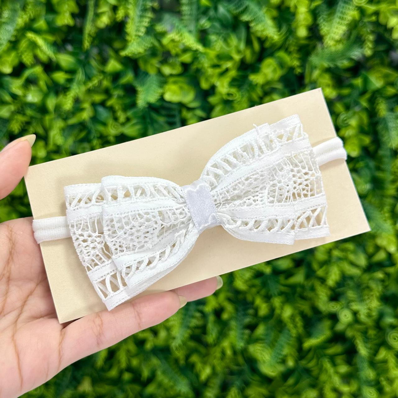 Tiara Laço Renda Renascença