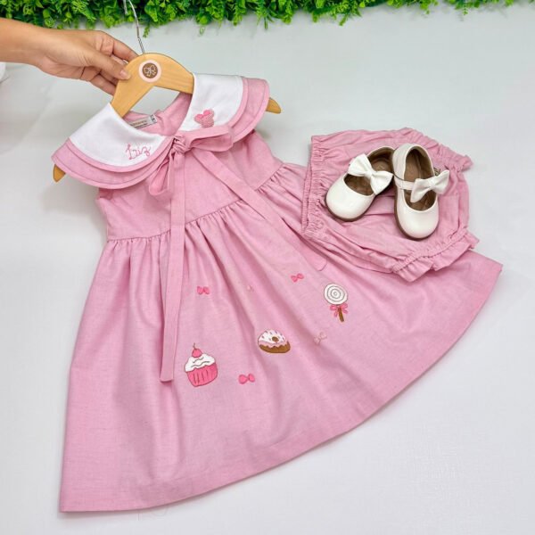 Vestido Minnie Confeiteira - Encomenda — imagem 1