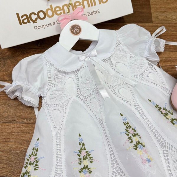 Vestido Renda Renascença Lágrima Bordado Manual Colorido — imagem 2