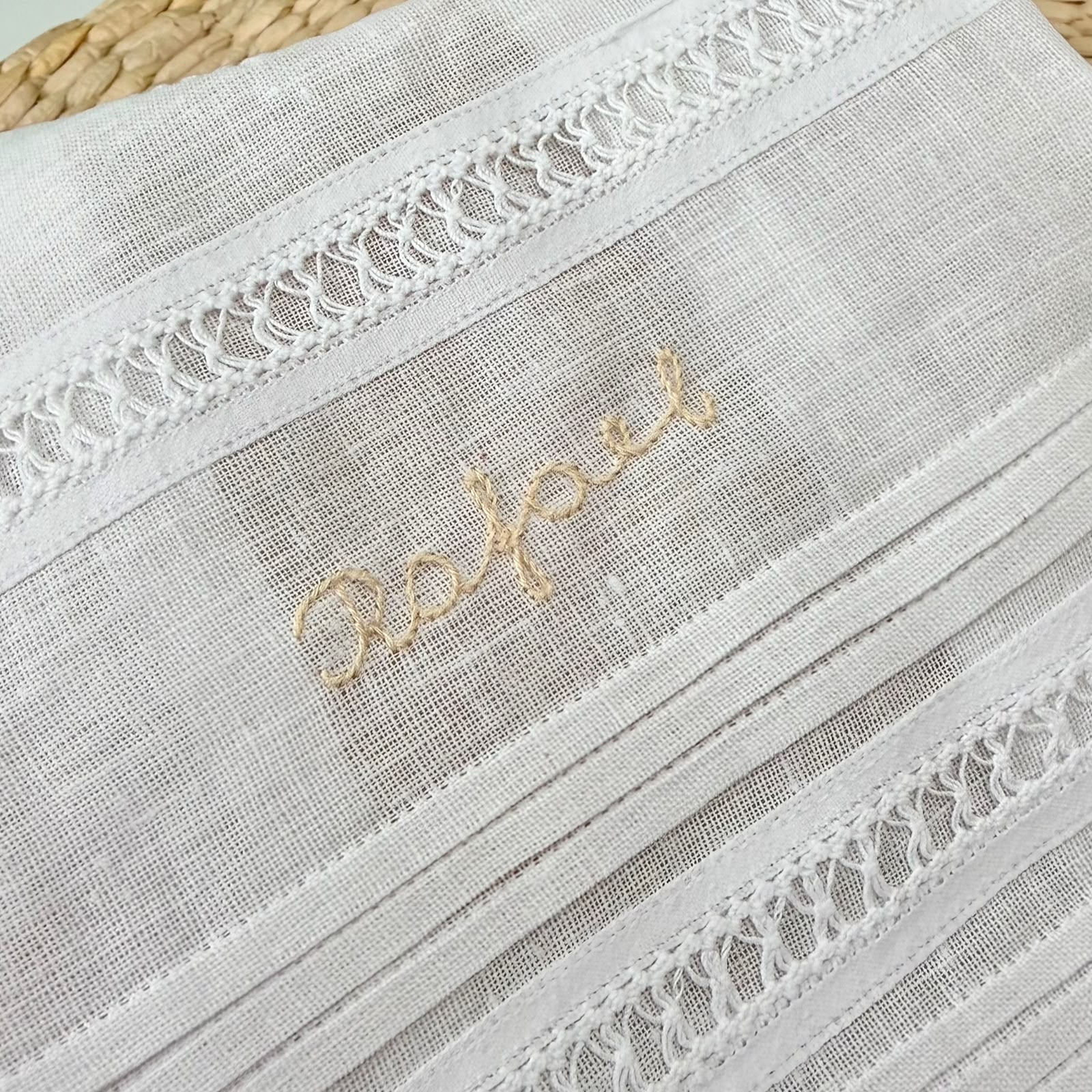 Toalha Batismo Espírito Santo Personalizada - Imagem 2