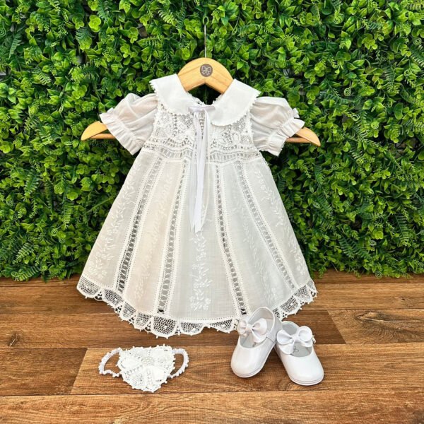 Vestido Batizado Nesga Fina Bordado Tradicional — imagem 1