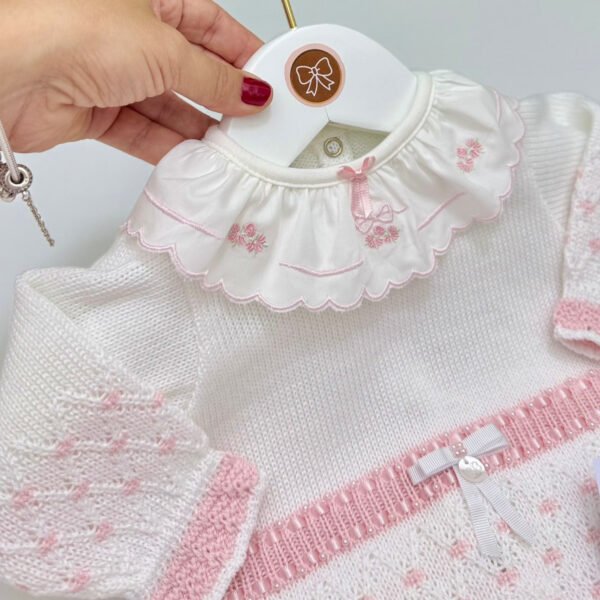 Macacão Catarina em Tricô Off-White e Rosa — imagem 3