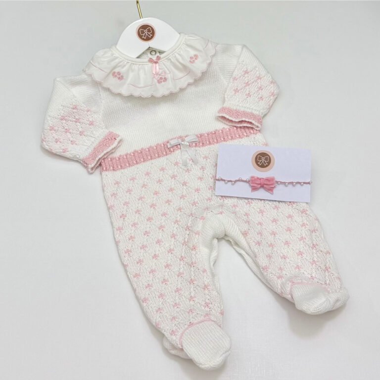 Macacão Catarina em Tricô Off-White e Rosa