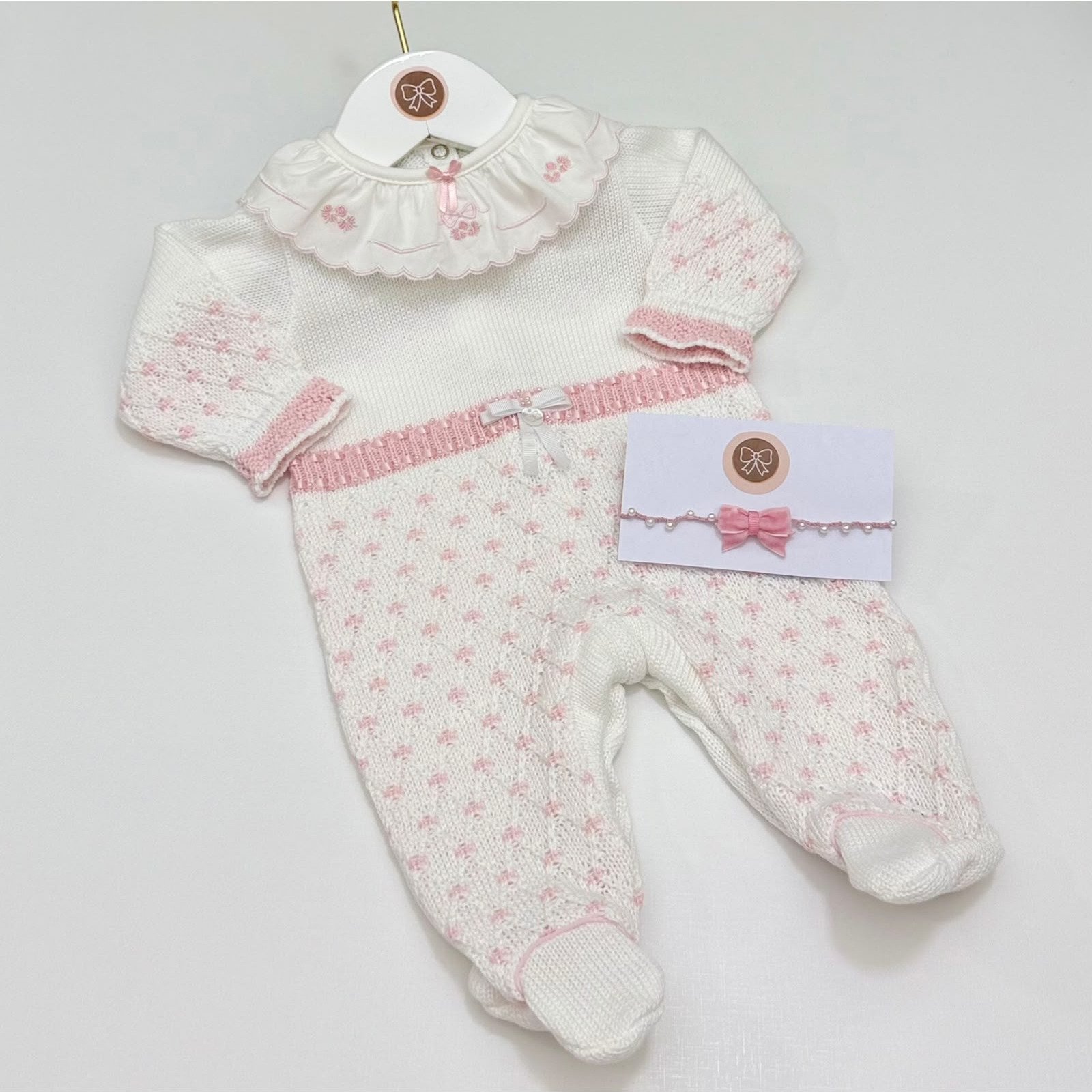 Macacão Catarina em Tricô Off-White e Rosa