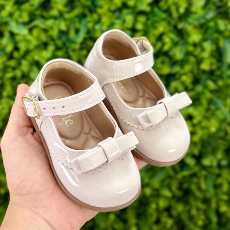 Sapatinho Lupie® Charlote Verniz Off-White