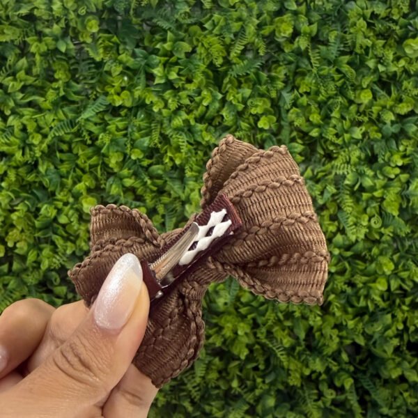 Laço de Cabelo Infantil Marrom Trançado — imagem 2