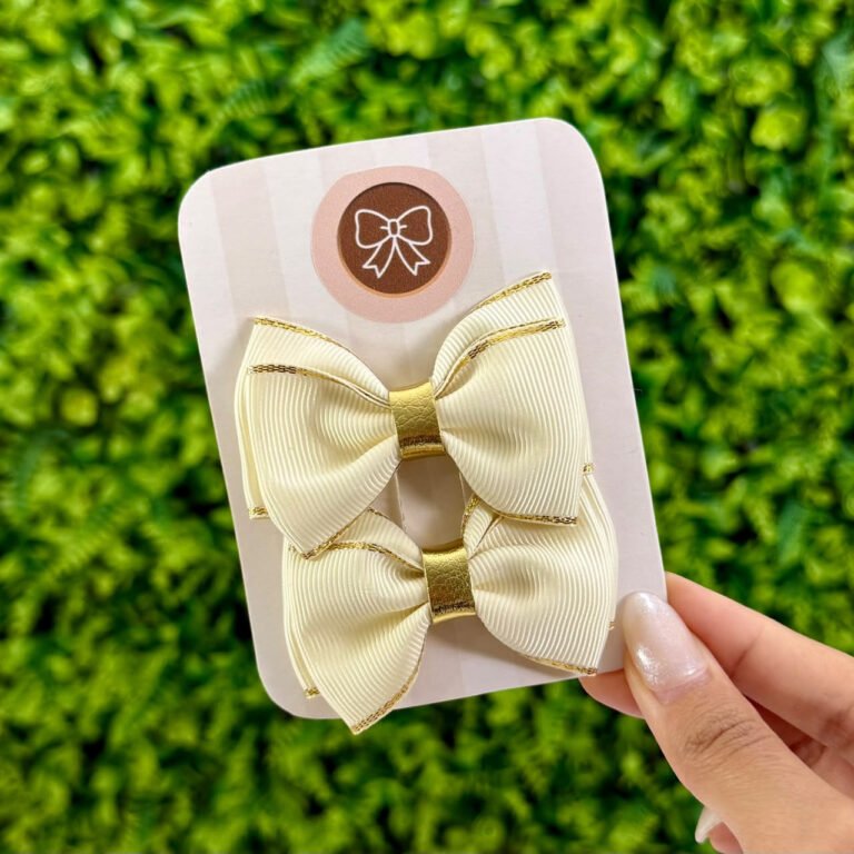 Kit Laços de Cabelo Infantil Off-White com Detalhe Dourado
