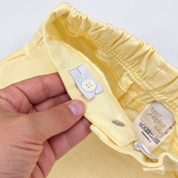 Conjunto Infantil Feminino Listrado Colorido com Shorts Amarelo — imagem 4