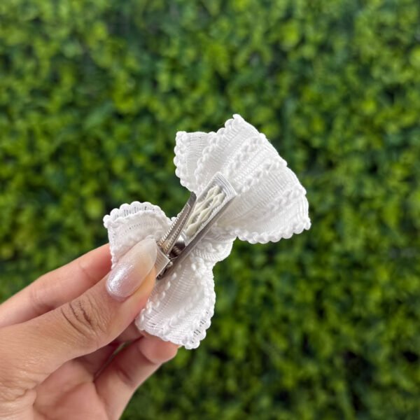 Laço de Cabelo Infantil Branco Trançado — imagem 2