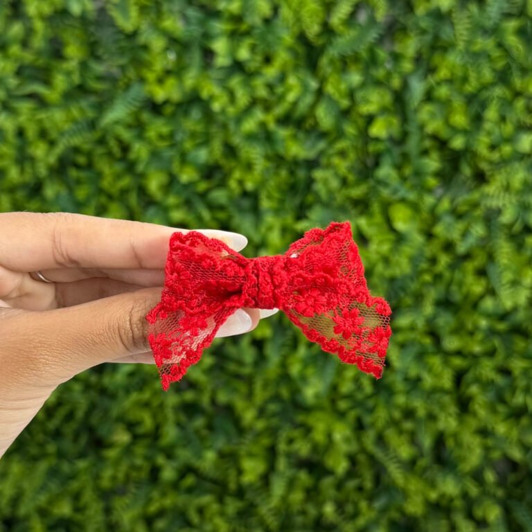Laço de Cabelo Infantil Vermelho em Renda