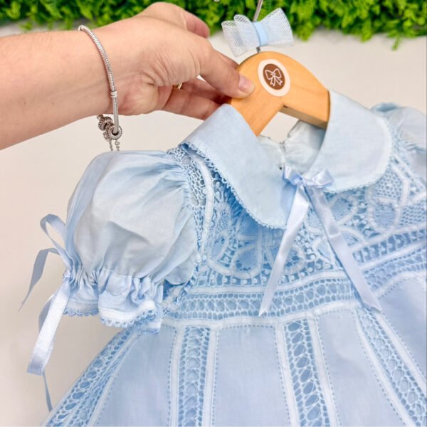 Vestido Renascença Nesga Lágrima Bordado Manual Azul Claro — imagem 2