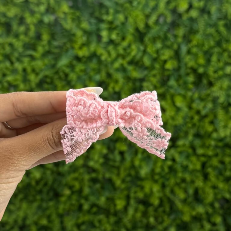 Laço de Cabelo Infantil Rosa Claro em Renda