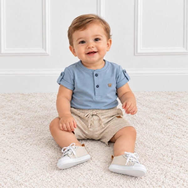 Conjunto Infantil Masculino Camisa Azul e Bermuda Bege — imagem 1
